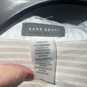 Women’s button down crop top long sleeve